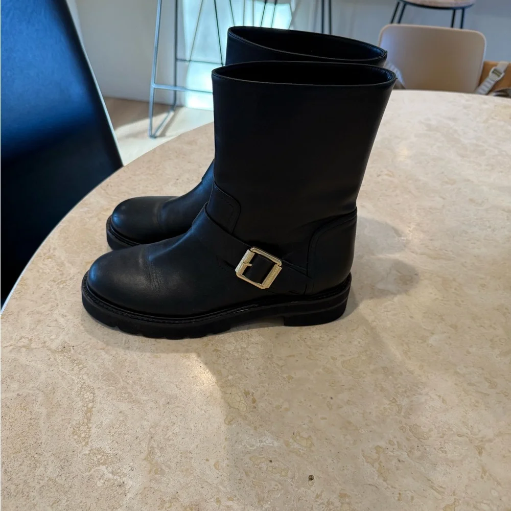 Stuart Weitzman combat boot size 8.5 excellent condition - Picture 2 of 3